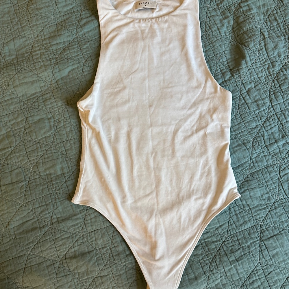 Aritzia
Contour Crew Bodysuit - Picture 2 of 2